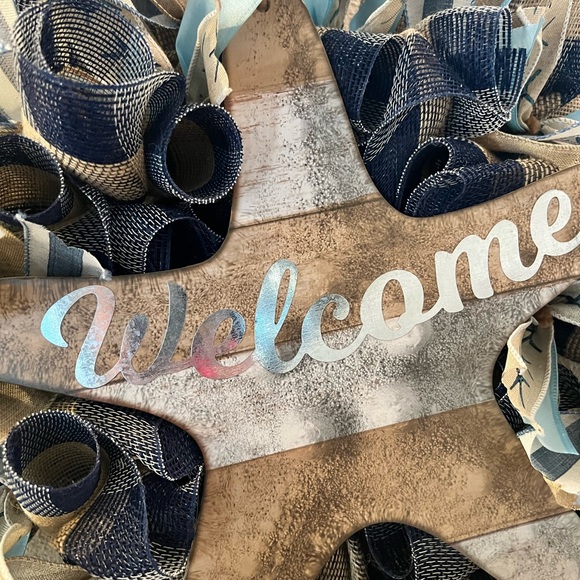Blue and Tan Welcome Star Wreath - Picture 2 of 4